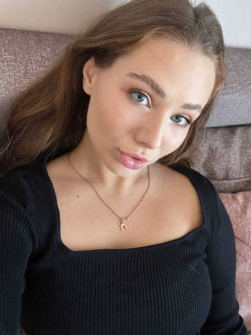 Симона Горячая Мамочка